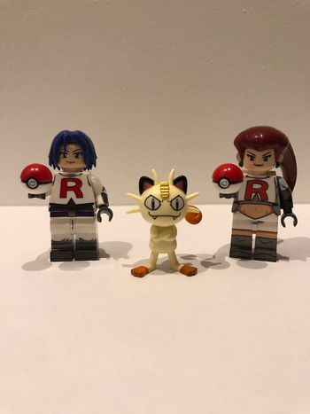 Figurine type lego Team Rocket