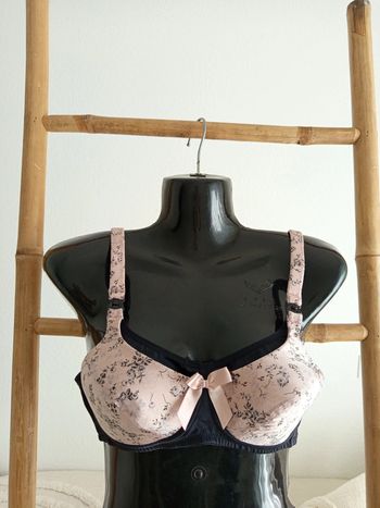 Soutien-gorge grossesse et allaitement Anita neuf