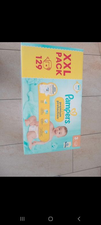 Couches pampers taille 3