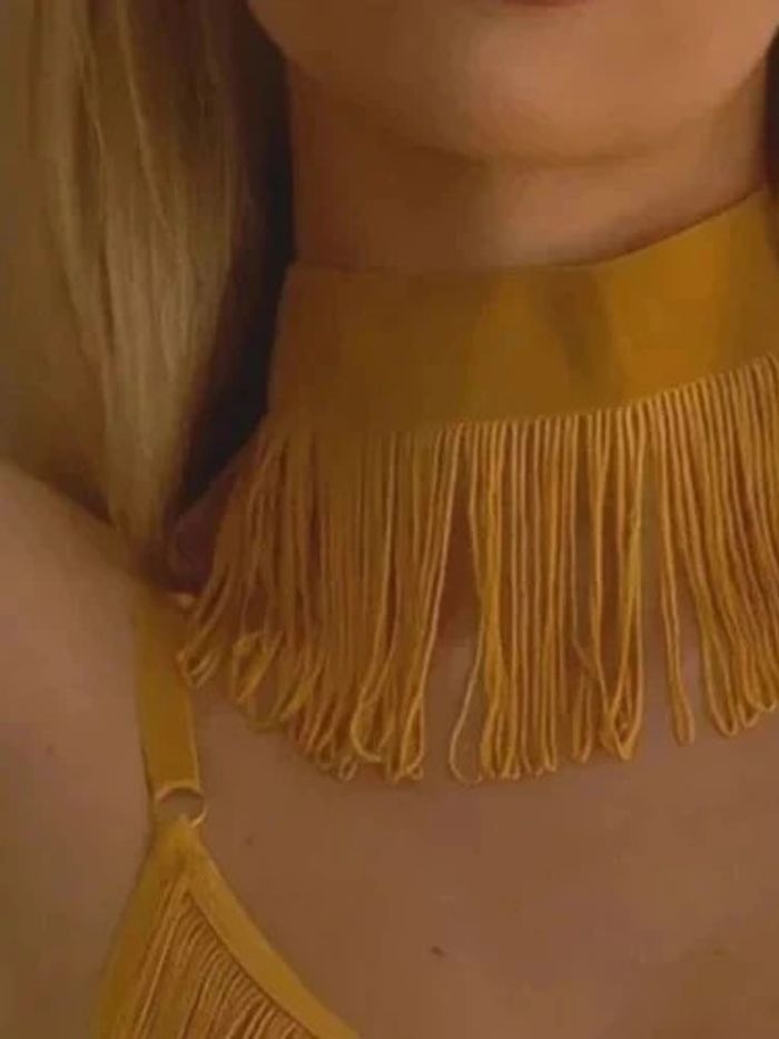 Porte jarretelle + accessoires moutarde - photo numéro 3