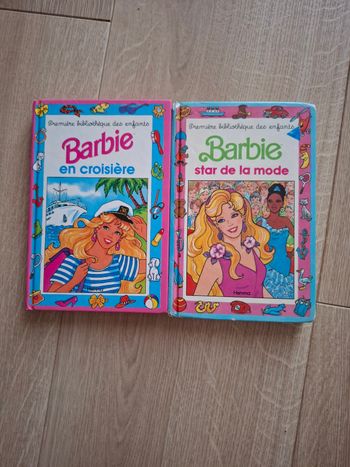 Lot de 2 livres Barbie en bon état