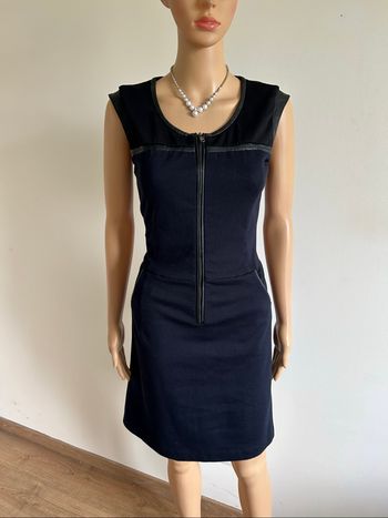 Robe bleue marine sans manches Zapa taille 36 bon état