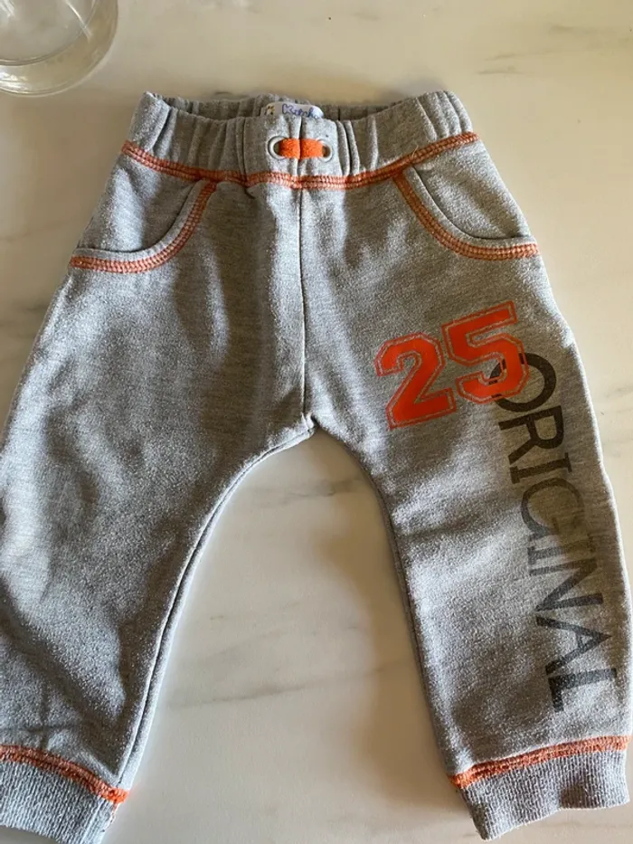 5 pantalons 12 mois - photo numéro 10