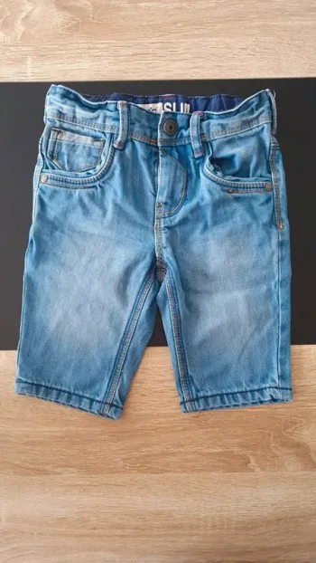 Bermuda slim en jeans 24 mois