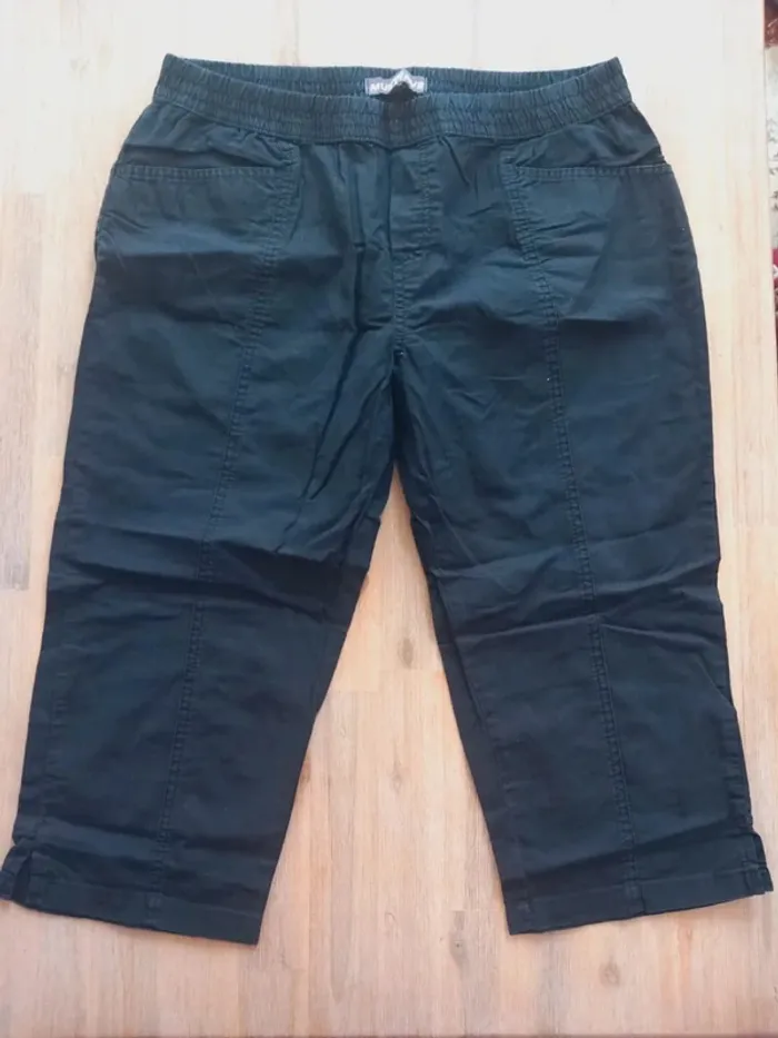 Pantacourt noir Musthave – Taille L – Très bon état