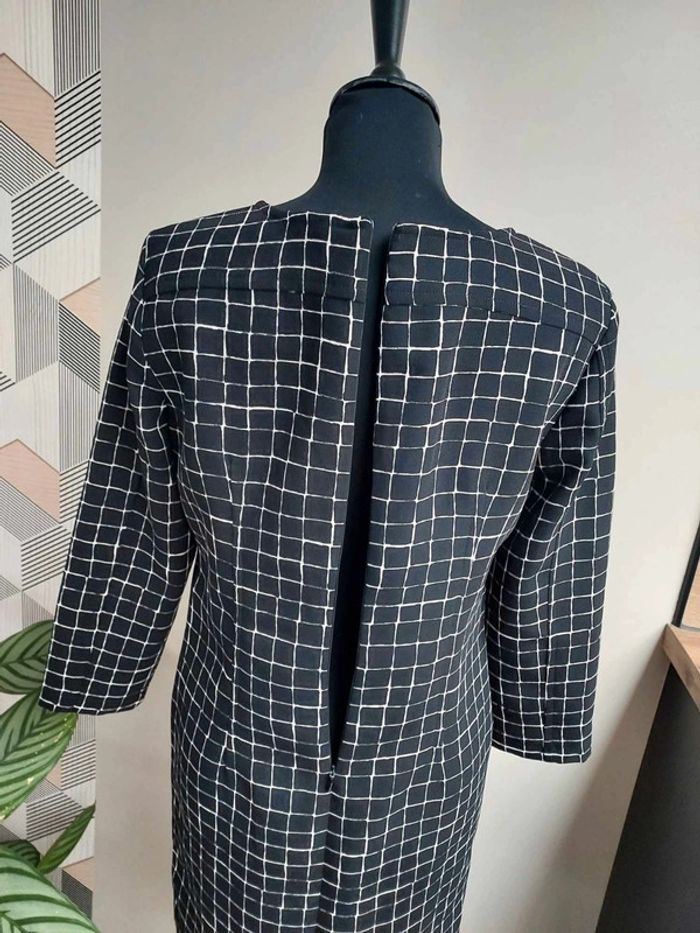 Très jolie robe La fée Maraboutée
Taille 36 - photo numéro 4