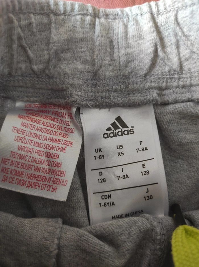Pantacourt Adidas fille 7/8 ans - photo numéro 2