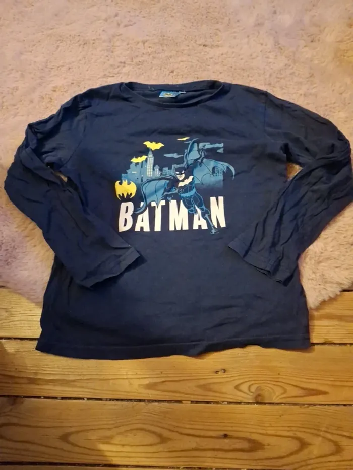 Tshirt batman taille 8 ans