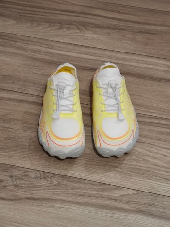 Chaussure Mixte aquatique sport finesse jaune blanc