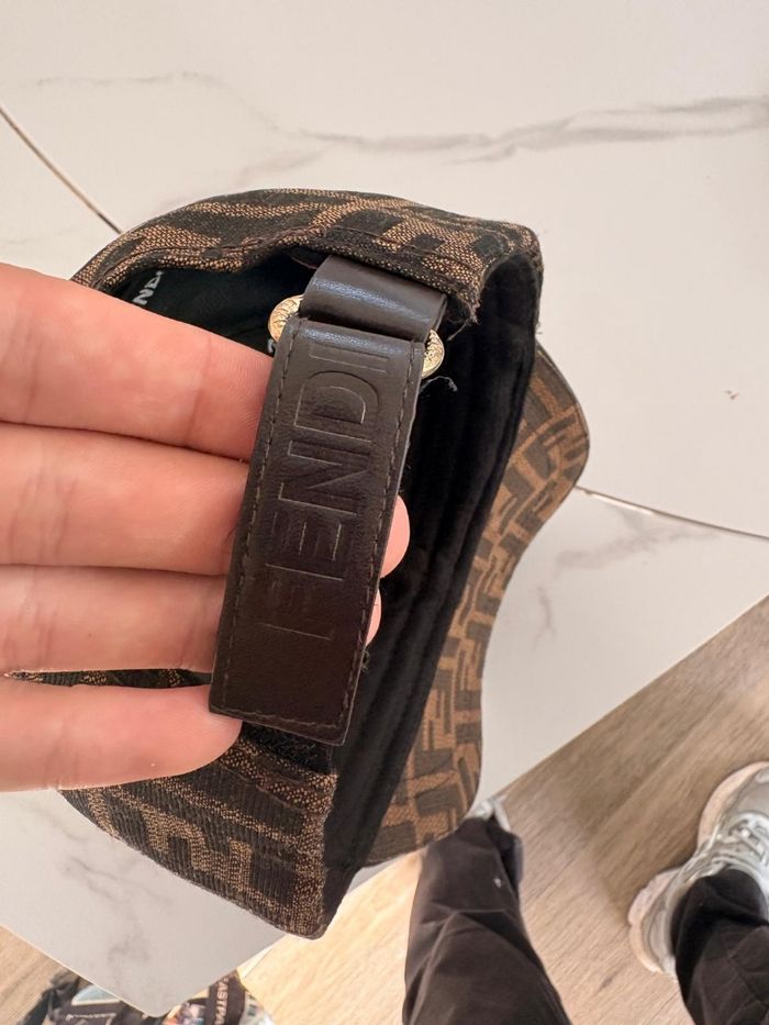 Casquette fendi - photo numéro 5