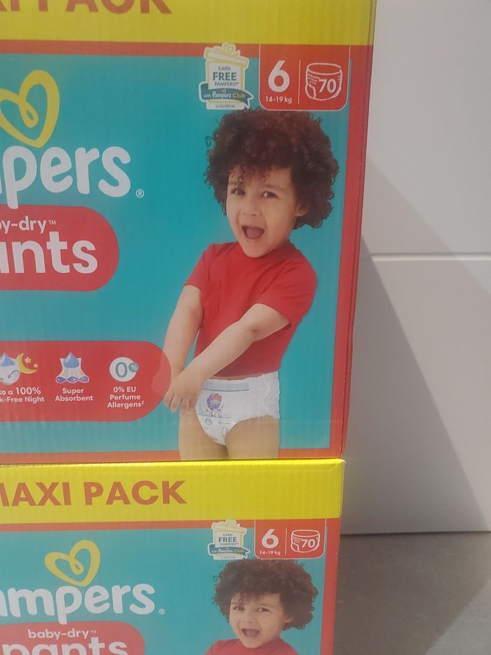 Lot de 2 cartons de couches culottes pampers baby dry pants taille 6 - photo numéro 2