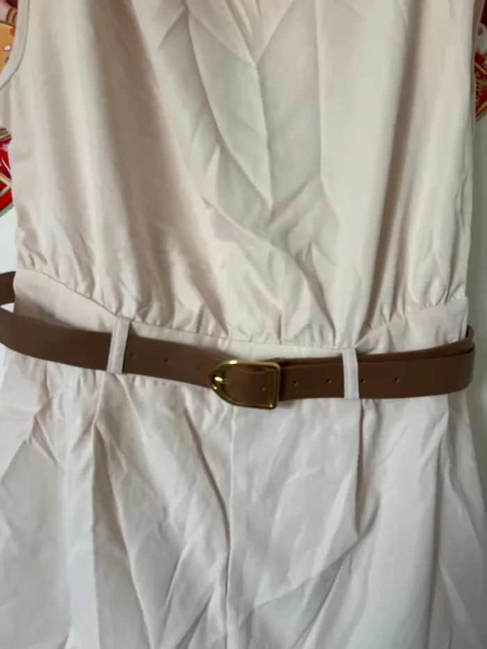 Combinaison chic beige neuf - photo numéro 2