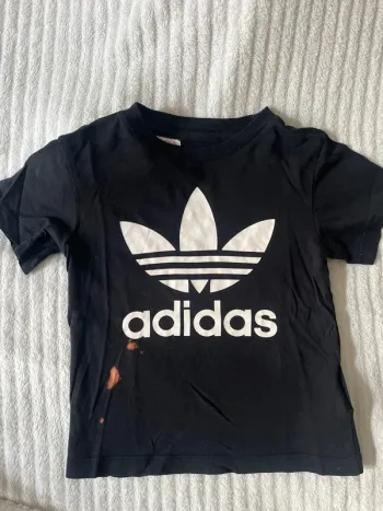 T shirt adidas