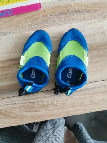 Chaussure plage 26
