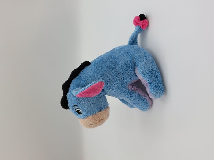 Peluche doudou Bourriquet assis DISNEY NICOTOY SIMBA 20 cm bleu rose mauve - photo numéro 4