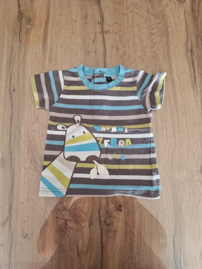 Lot - 5 tee shirt + 1 pull manches courtes - 6 mois - photo numéro 4