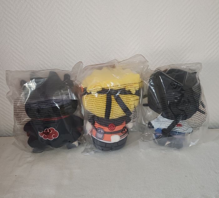 Peluches de l'univers Naruto & Hello Kitty en 20cm. - photo numéro 3