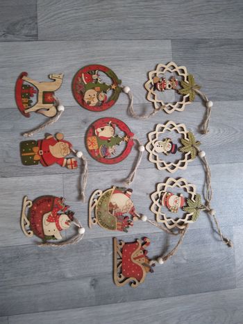 Lot suspensions Noël en bois