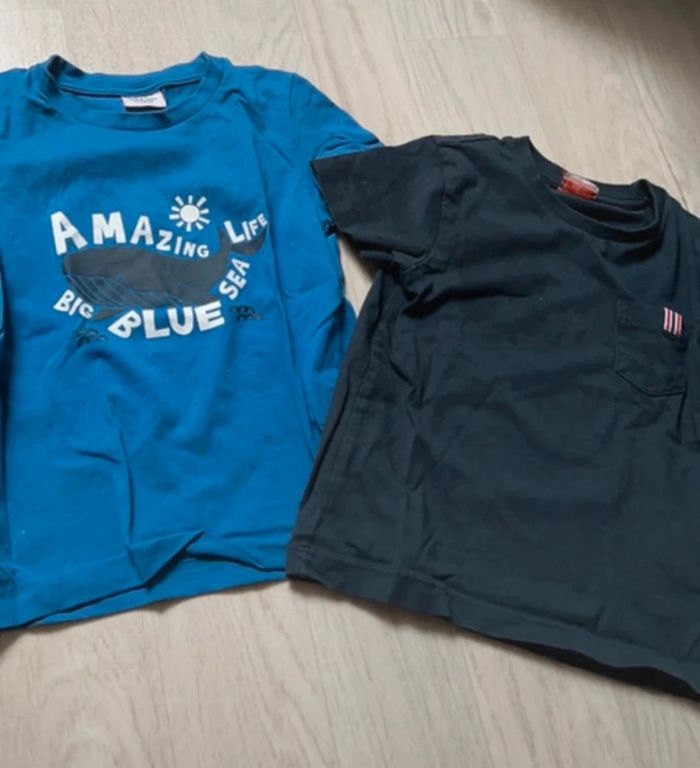 Lot tee shirts