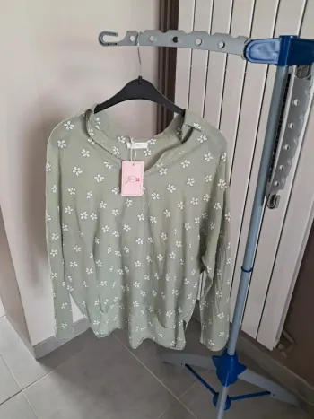 Blouse neuve verte en gaze de coton