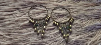 Boucles d'oreilles anneaux et perles