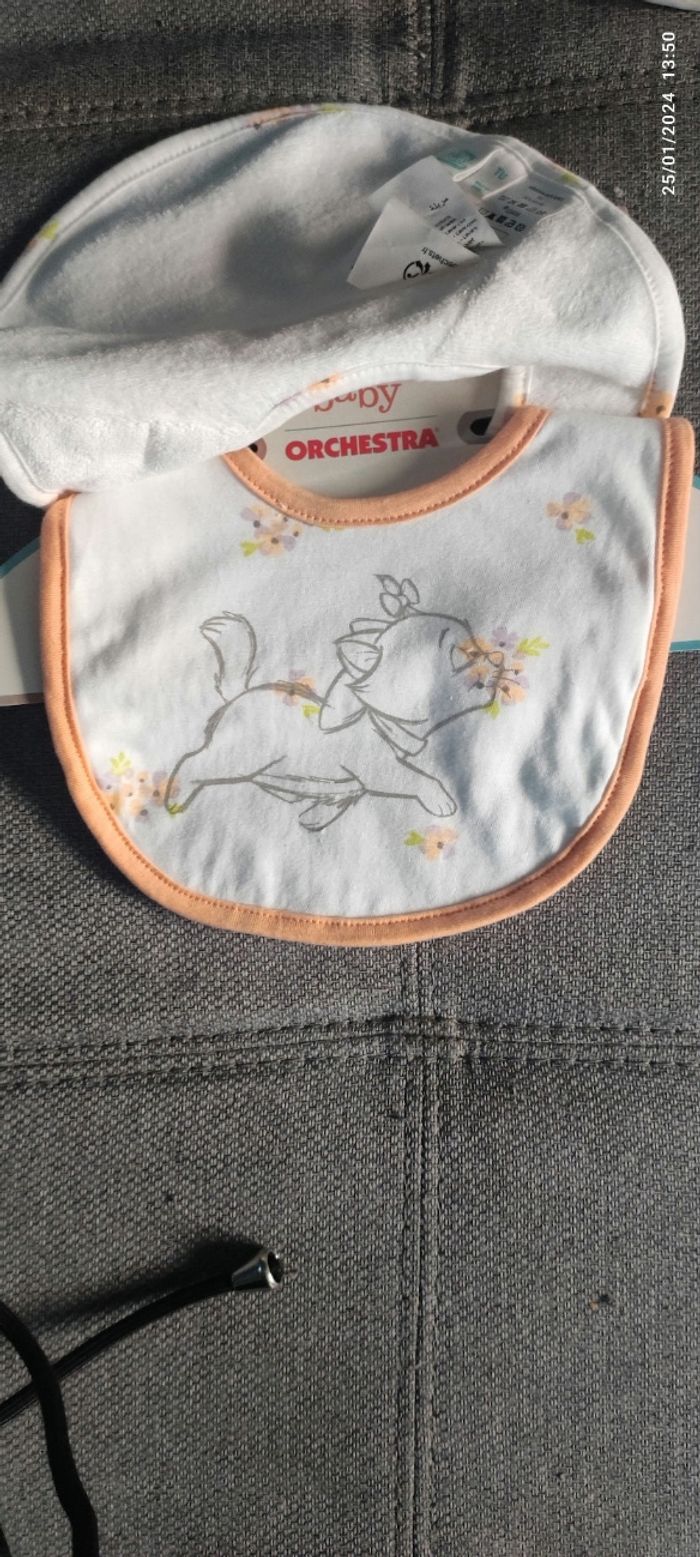 Bavoir Disney Les Aristochats - photo numéro 1