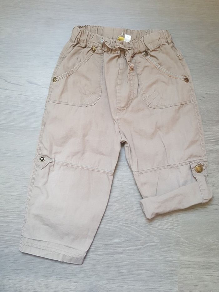 Pantalon/ bermuda taille 23 mois