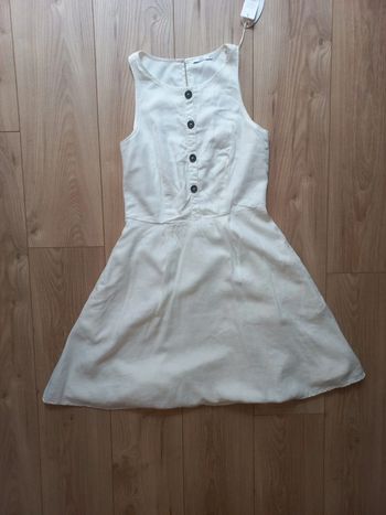 Robe beige/blanche taille 38 (France)