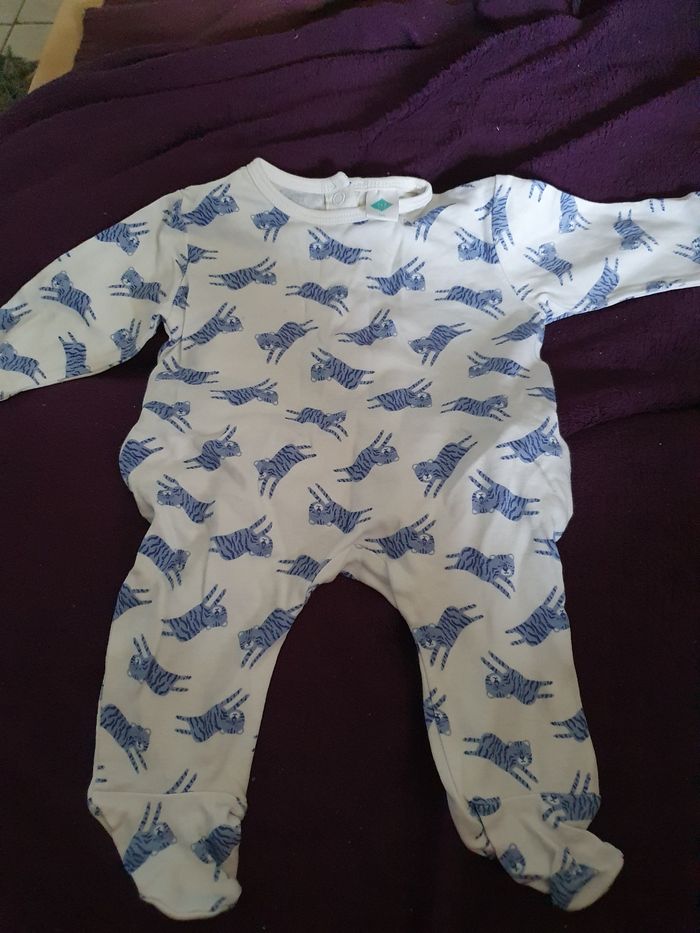 Pyjama tigre neuf