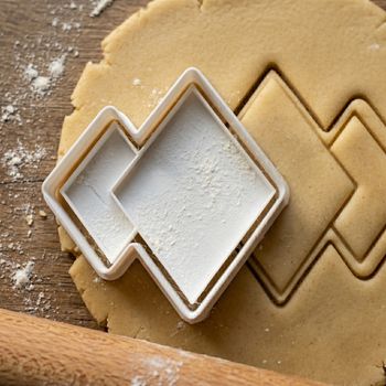 Découpoir biscuit géométrique style cristal. Emporte-pièce pâte à sucre, pâtisserie créative.