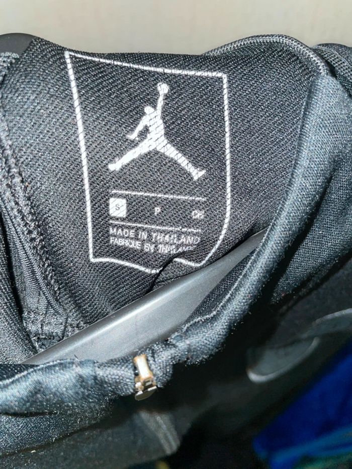 Jordan sweat-shirt taille s - photo numéro 2