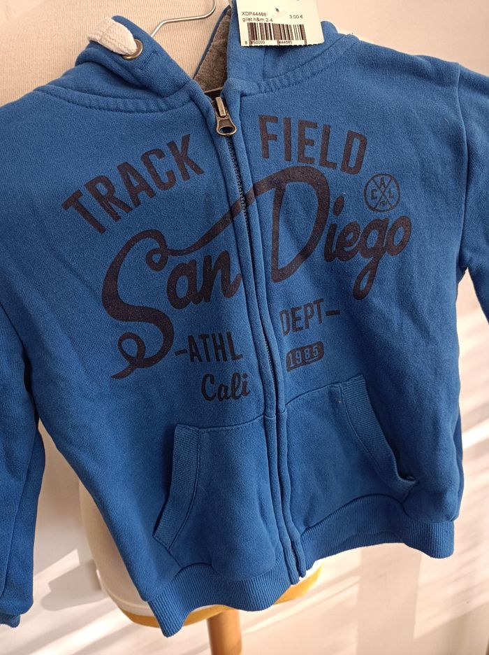 Sweat taille 4-5 ans ref 44468 - photo numéro 2