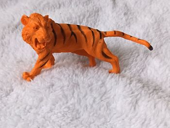 Figurine Tigre orange - 11 cm - Très bon état