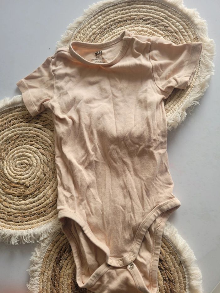 Body manches courtes &M taille 92cm