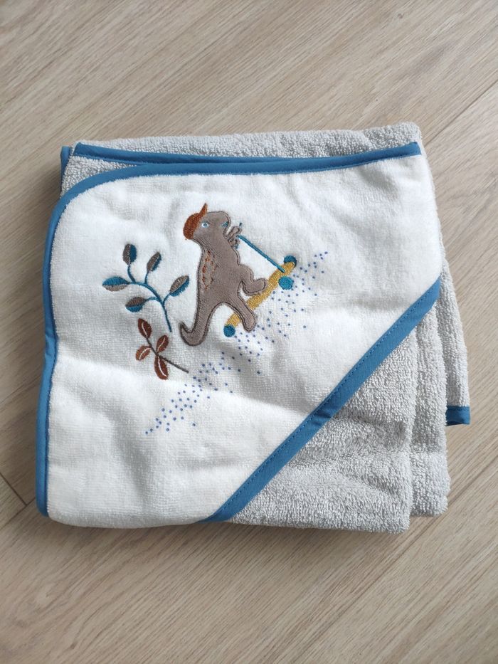 Sortie de bain + linge basque NEUFS