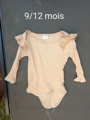 Bodie bébé fille 9/12 mois
