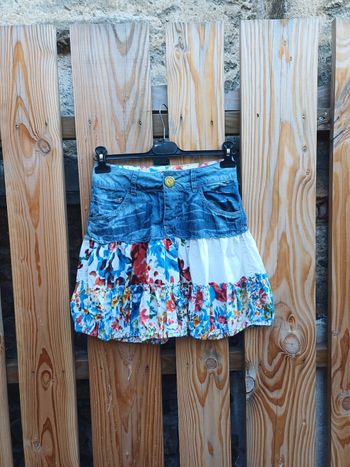 Jolie jupe mi jean mi imprimé Desigual taille 34