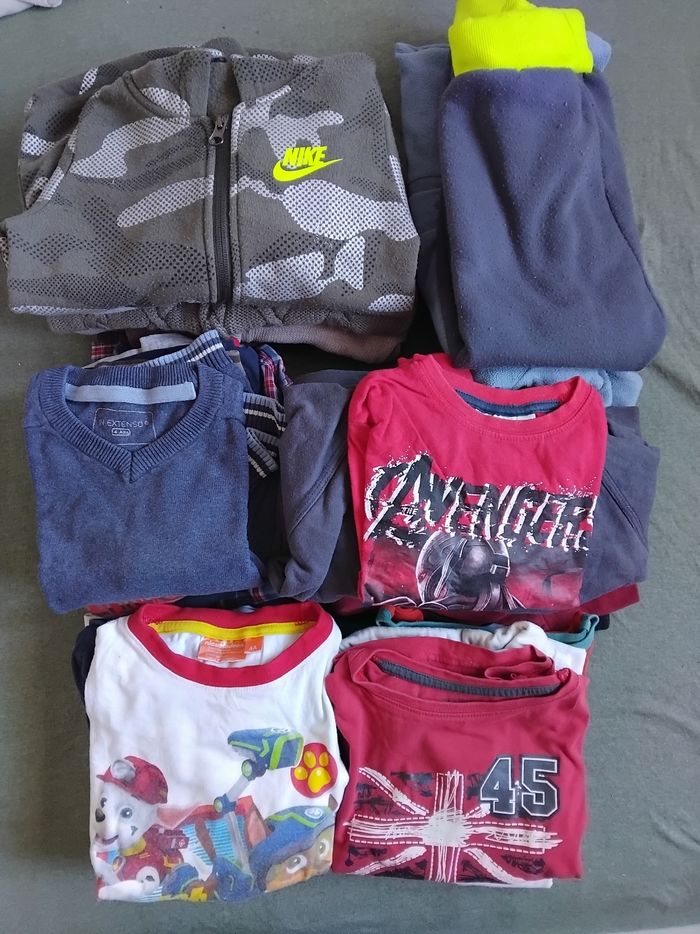 Lot vêtements garçon 4 ans