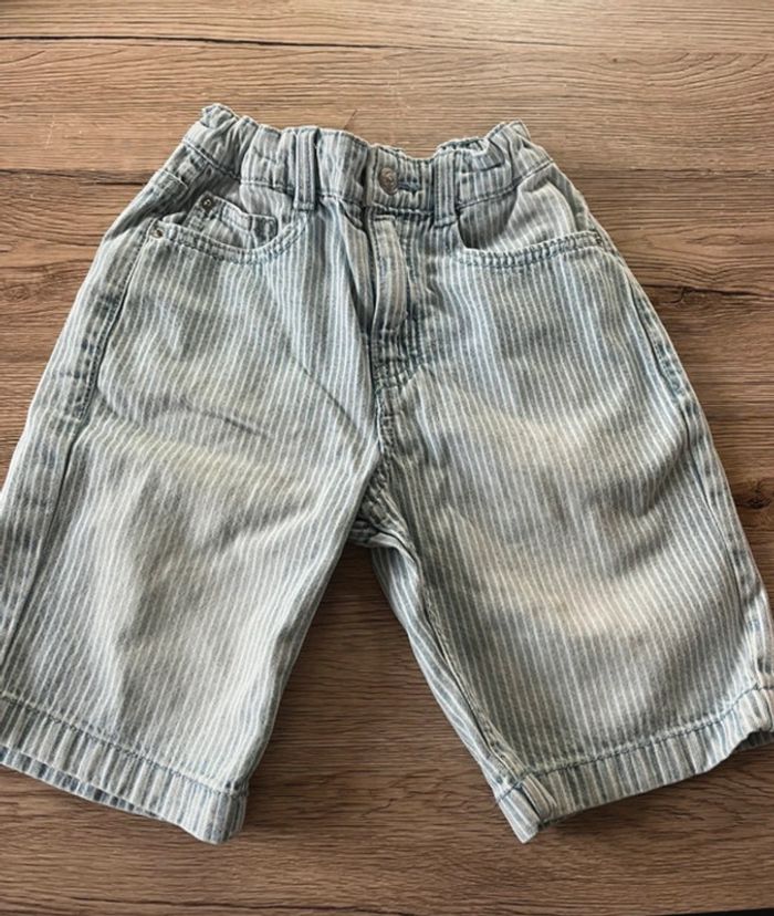 Bermuda / short long effet jean rayé – Kiabi – 8 ans