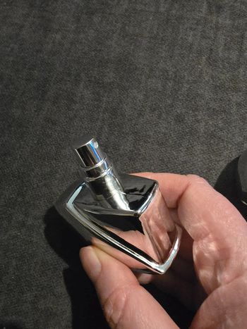 Vaporisateur de parfum neuf