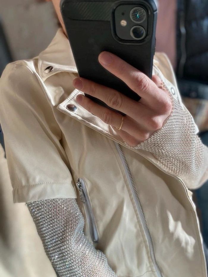 Veste simili cuir beige et strass - photo numéro 9