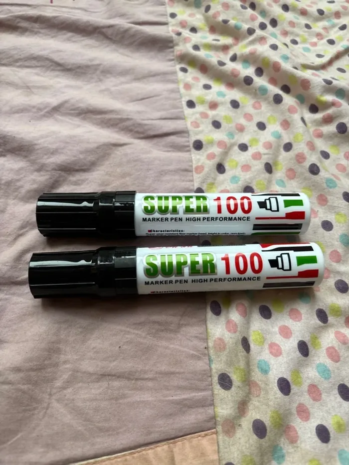 2 gros marqueur