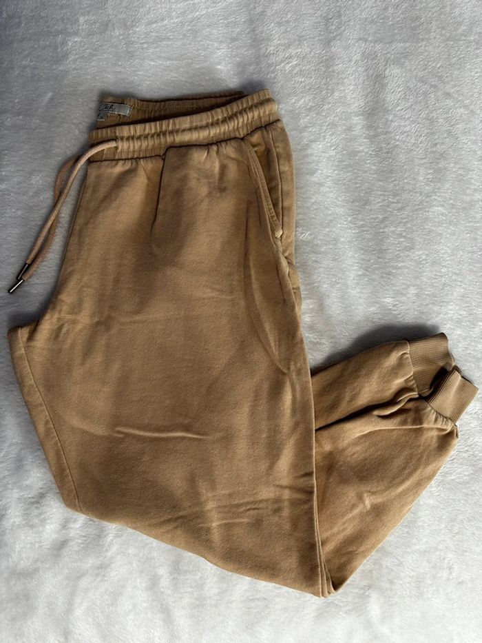Training beige C&a