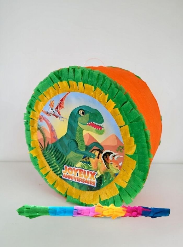 Pinata winnie L'ourson anniversaire baptême 1 an - photo numéro 10