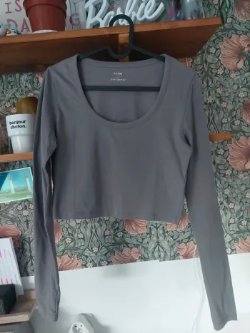 Crop top longues manches Kiabi