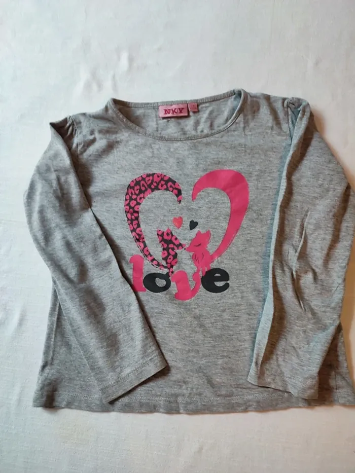 Lot de 4 y shirt Manches longues 8 ans - photo numéro 6