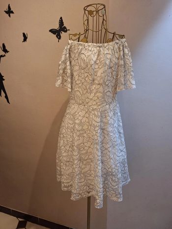 Robe blanche & dentelle