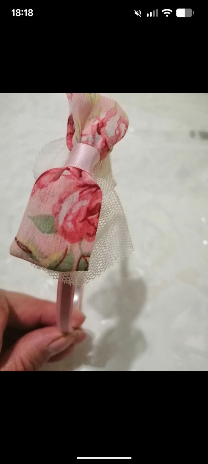 Beau serre-tête nœud papillon rose. - photo numéro 3