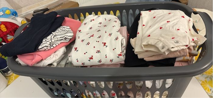 Lot vêtements bébé fille