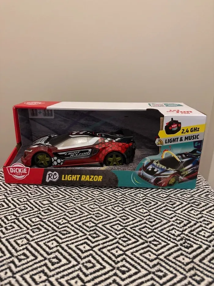 Dickie - Voiture Light Razor Radiocommandé - 6 ans et +